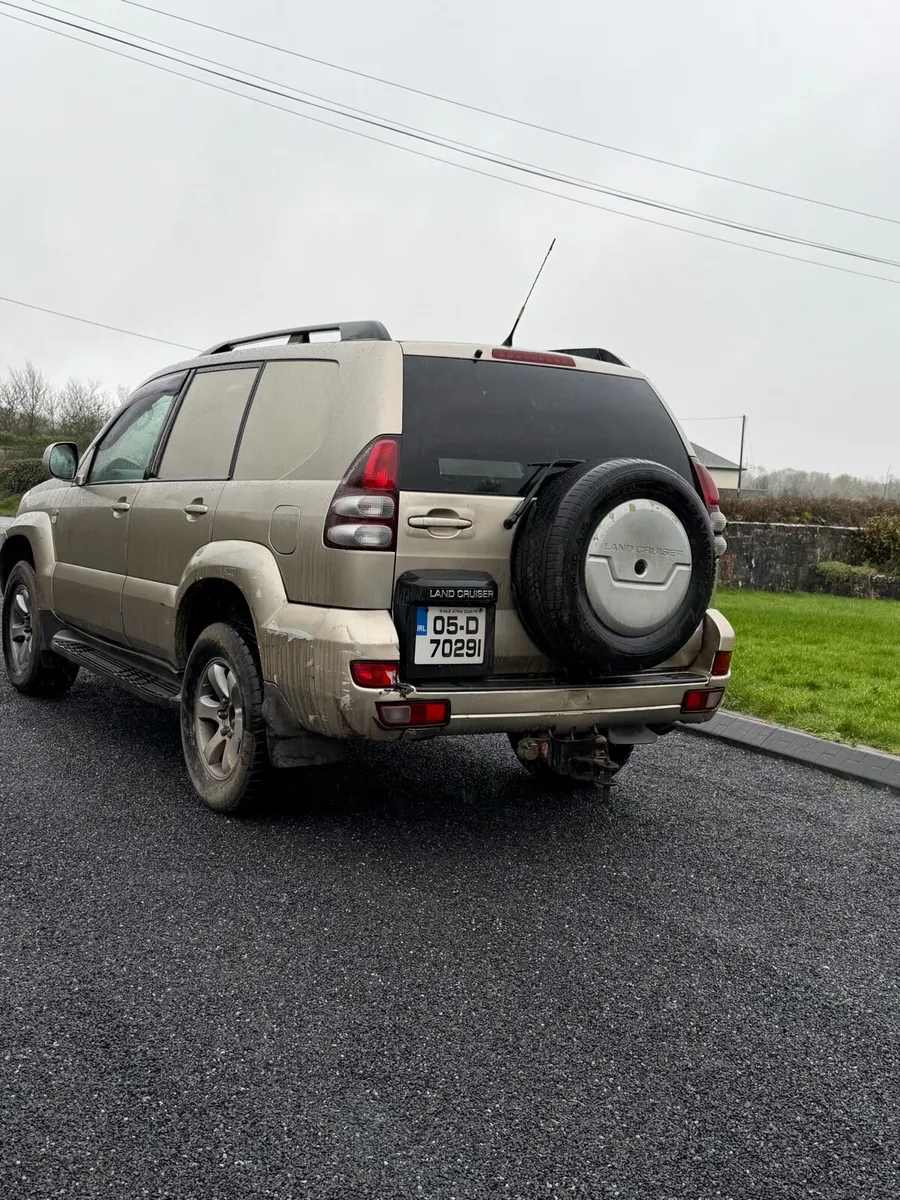 Toyota Land Cruiser - Image 4
