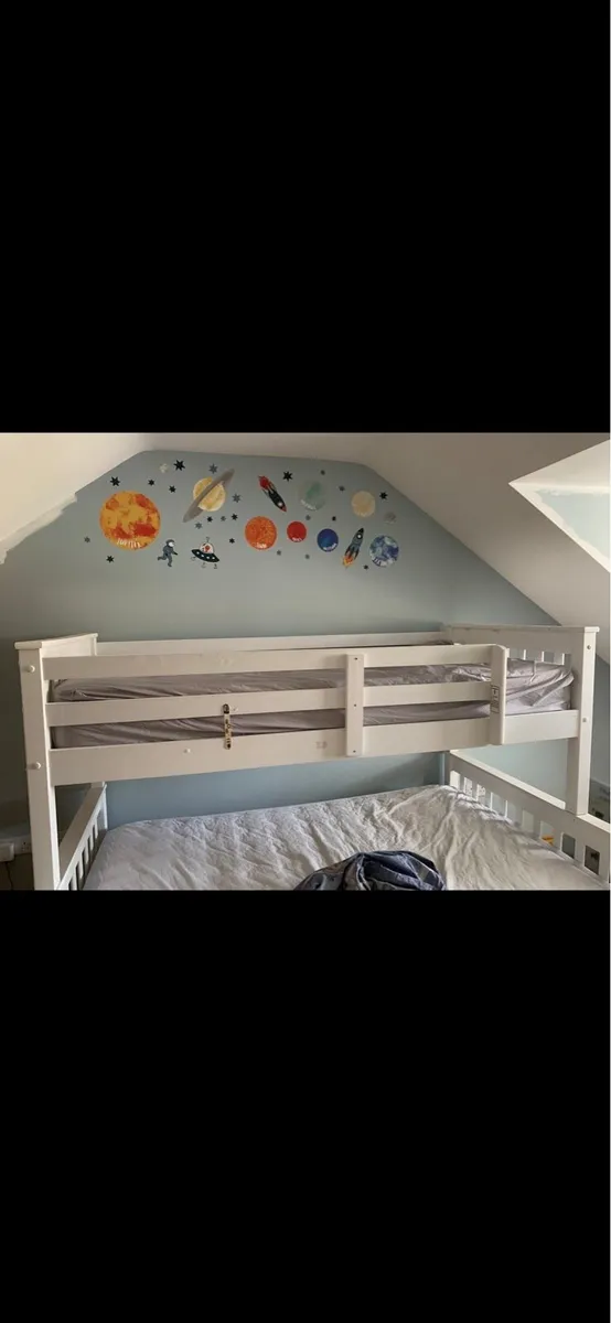 Bed - Top Bunk