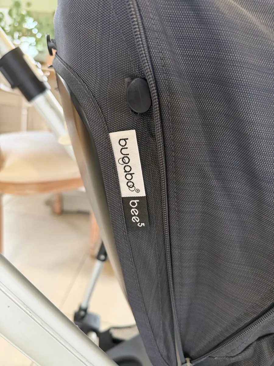 Bugaboo Bee 5 plus Cocoon and Interliner - Image 3