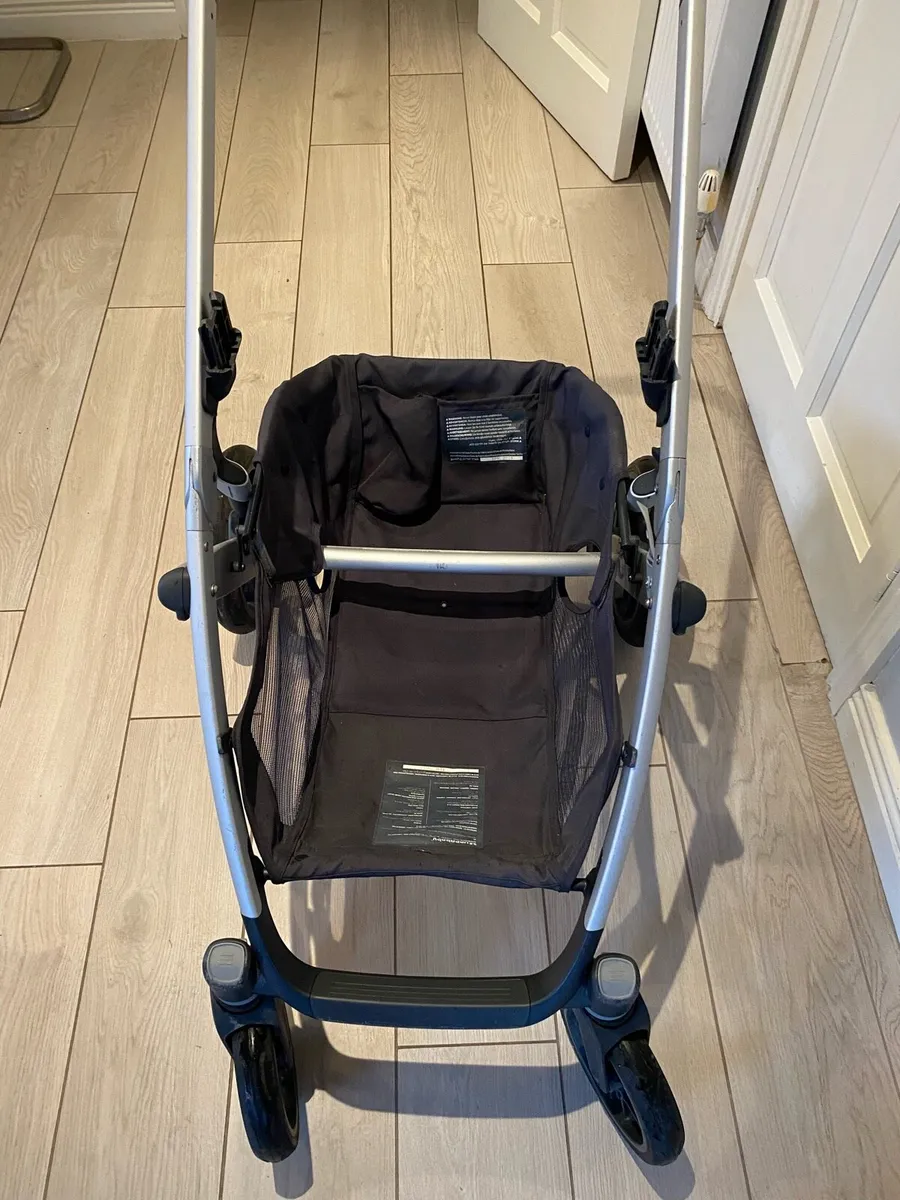 Uppababy Vista Stroller - Image 2