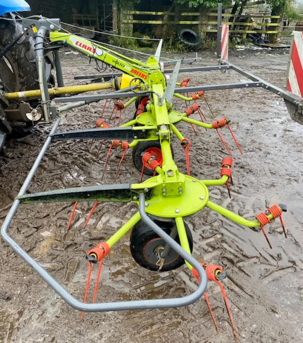 Claas Volto 55 Tedder - Image 1