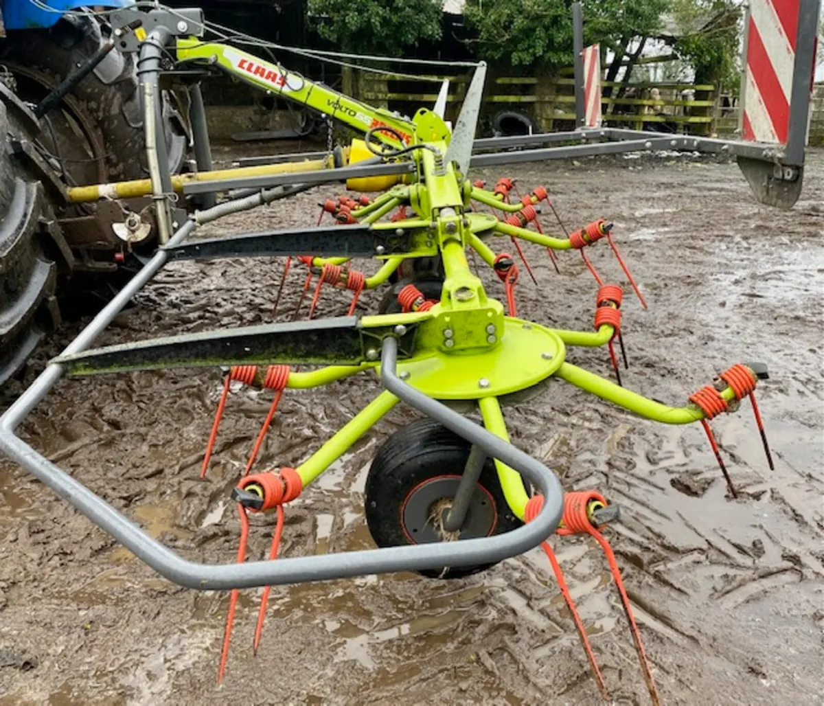 Claas Volto 55 Tedder - Image 3