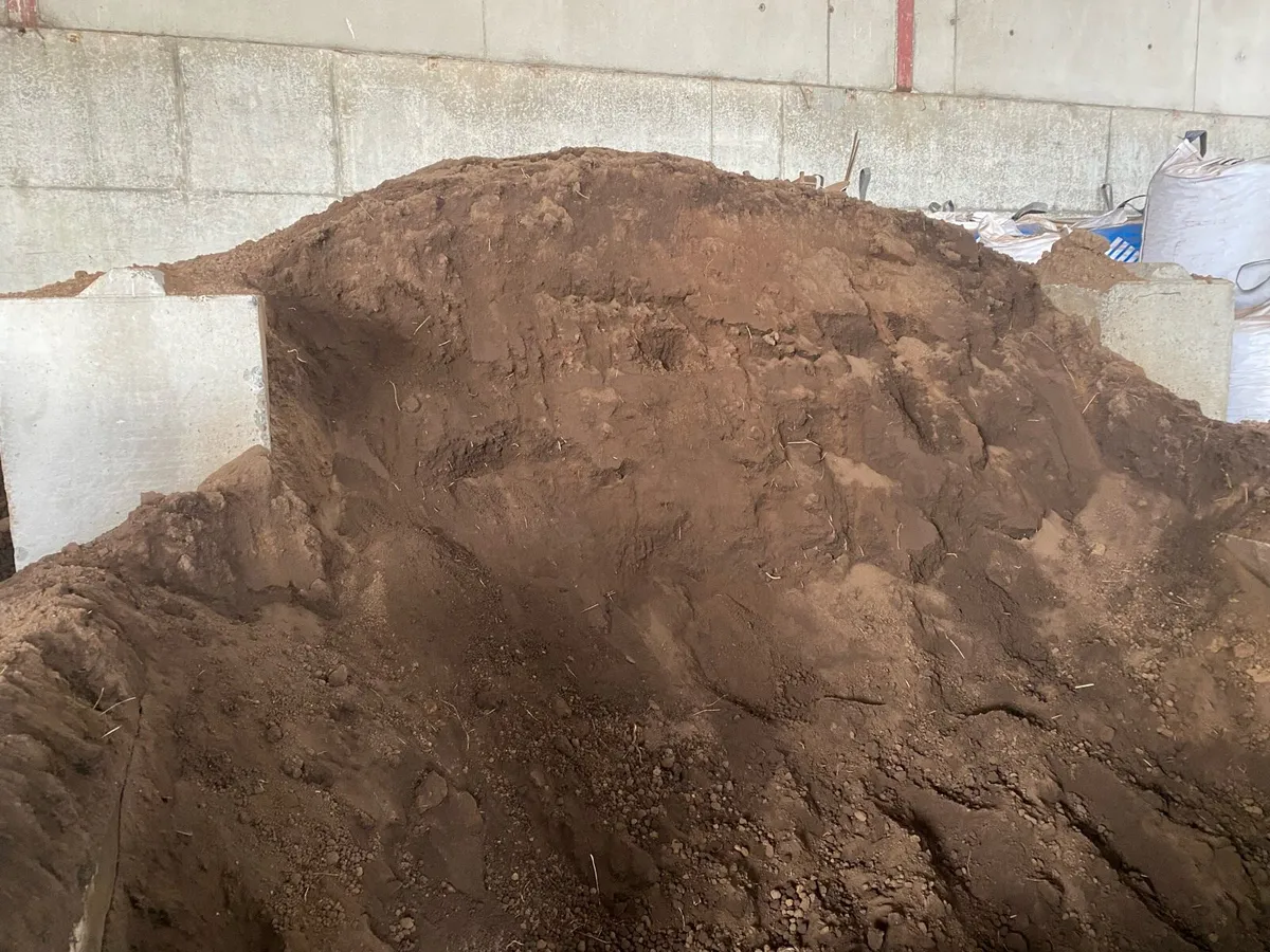 Topsoil screened/unscreened - Image 2