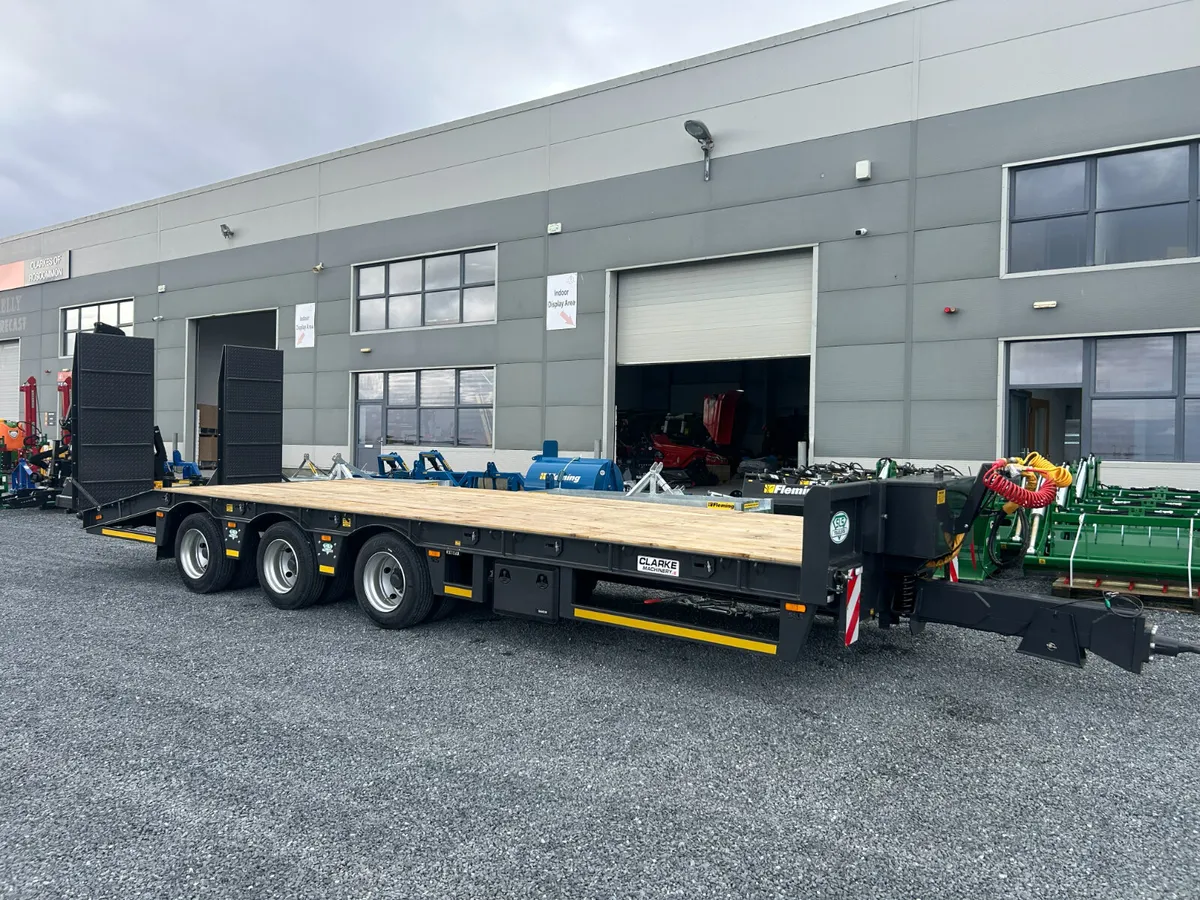 SLS Tri Axle Low Loader - Image 1