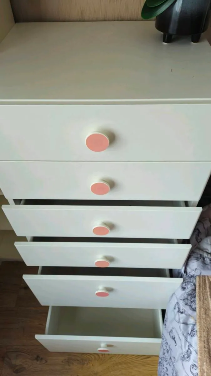 Chest of drawers - Image 2