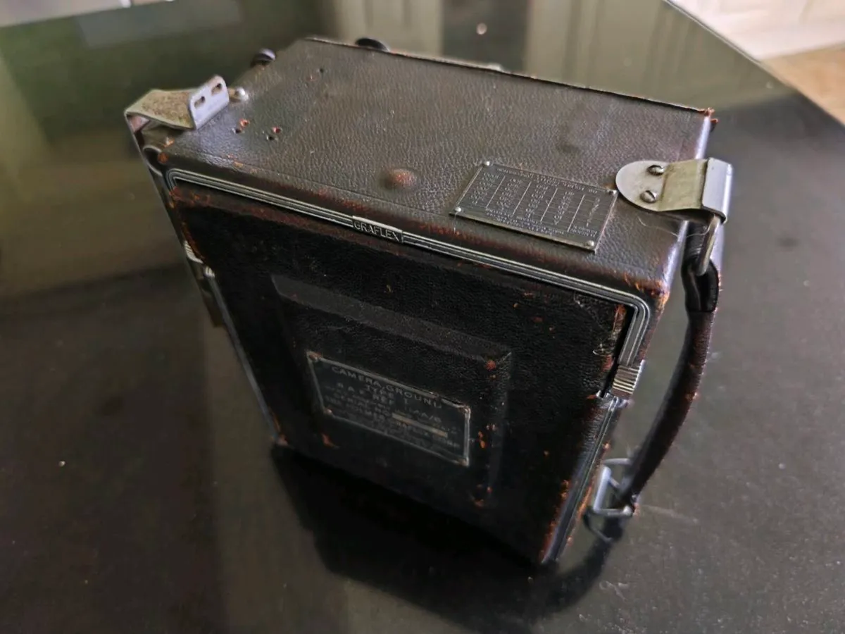 Speed Graphic camera - Image 2