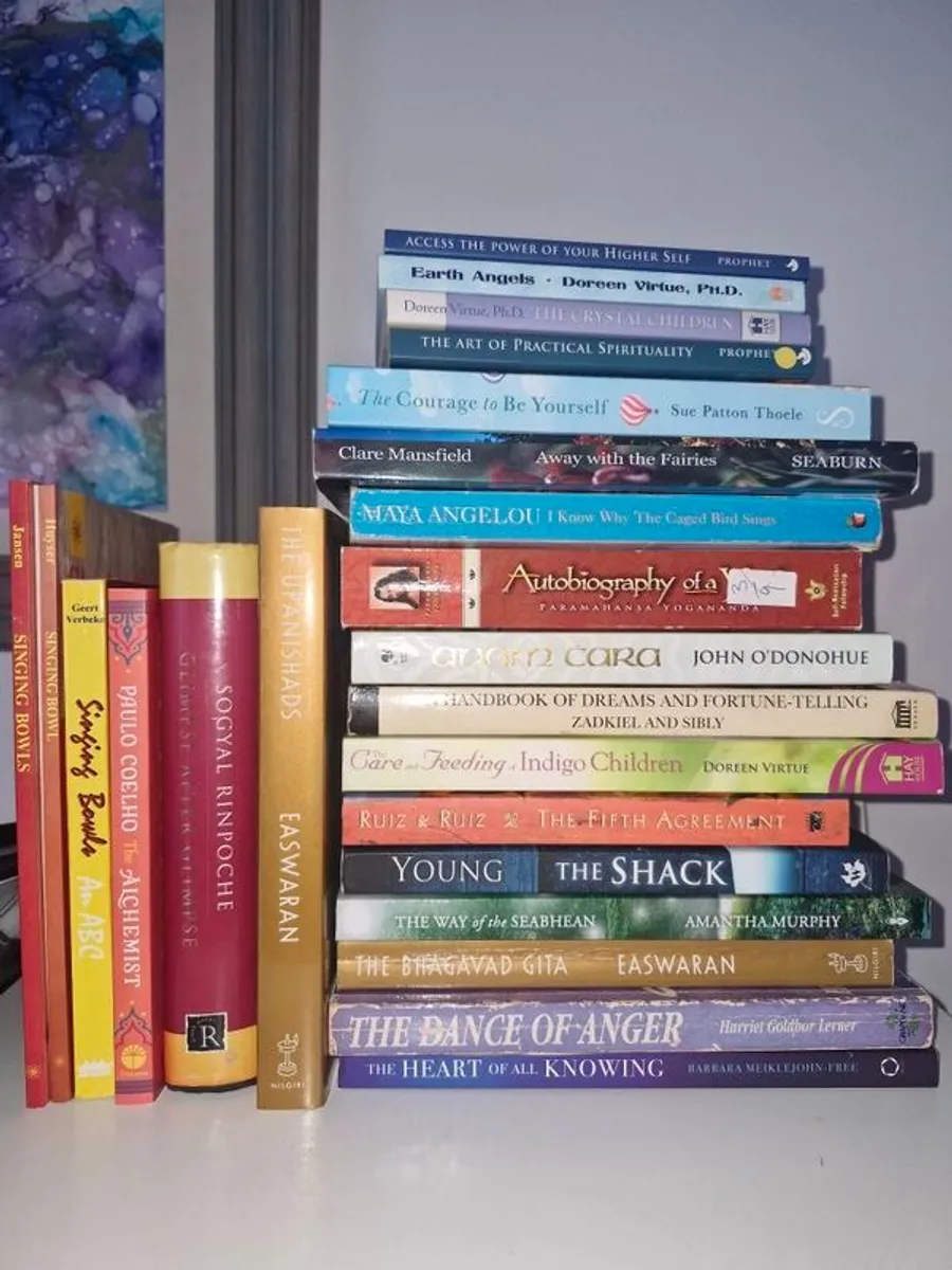 Books for sale - Image 1