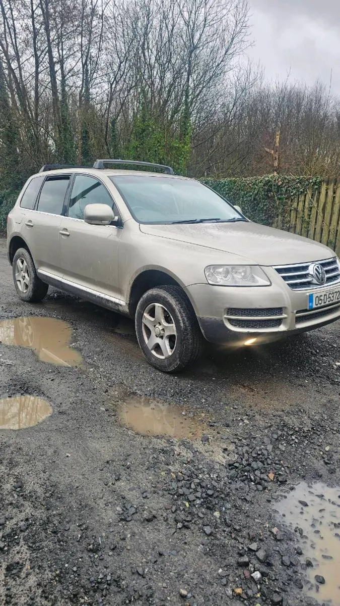 Vw touareg crewcab doe aug 26 - Image 1