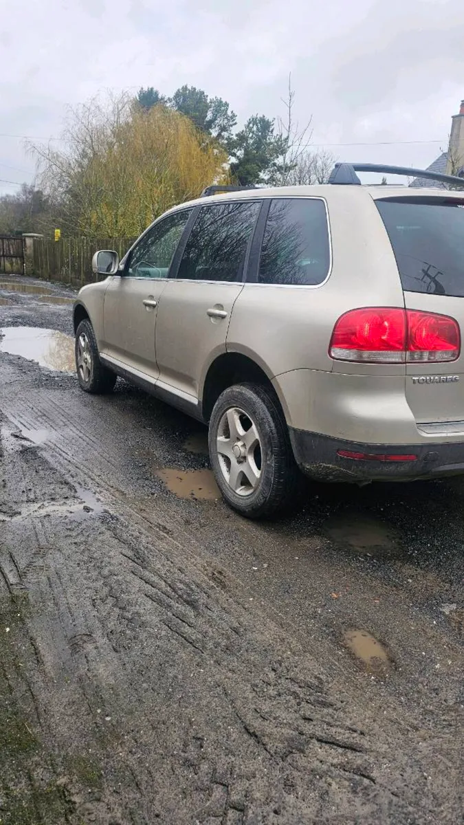 Vw touareg crewcab doe aug 26 - Image 2