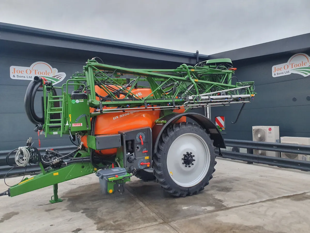 Special offer In Stock New Amazone 3200 sprayer - Image 1