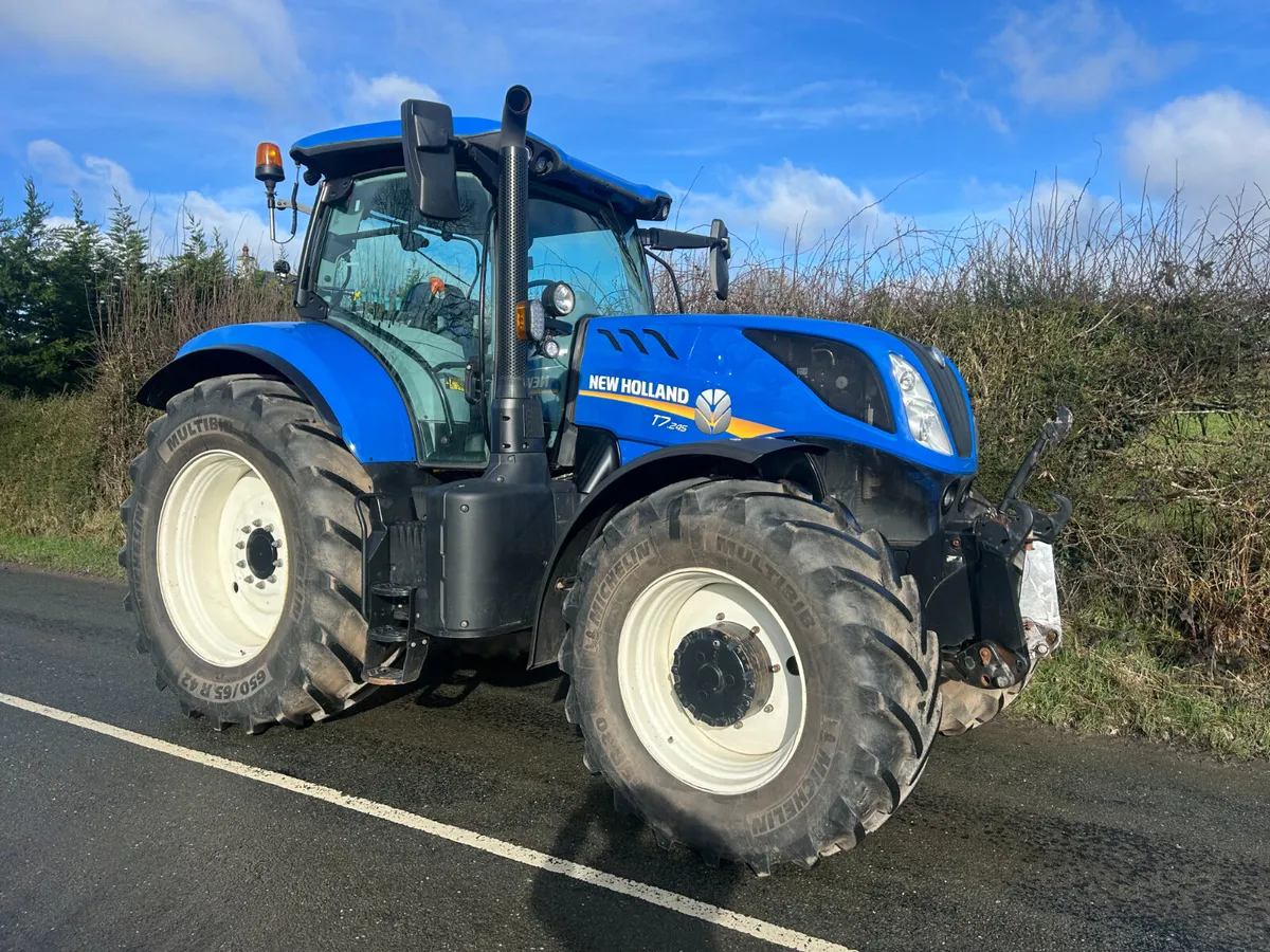 New Holland T7245 - Image 1