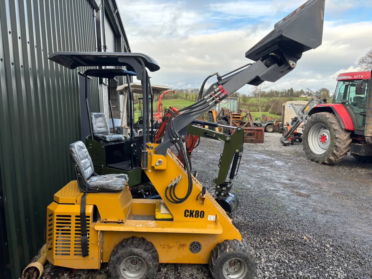 New/unused ck80 Skidsteer (petrol) - Image 1