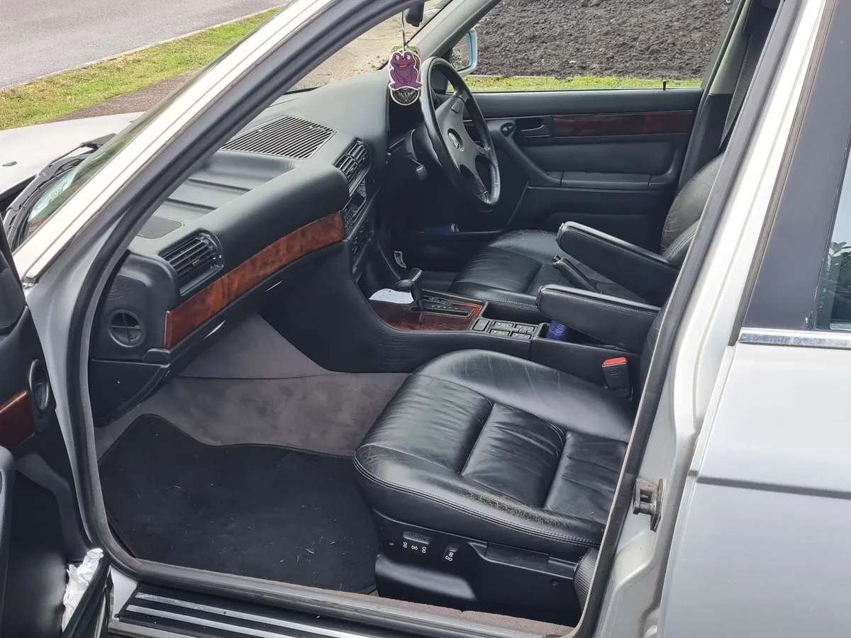 BMW 7-Series 1990 - Image 3