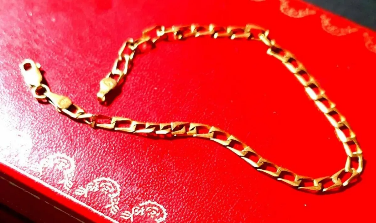 Vintage Hallmarked 9ct Gold Bracelet - Image 1