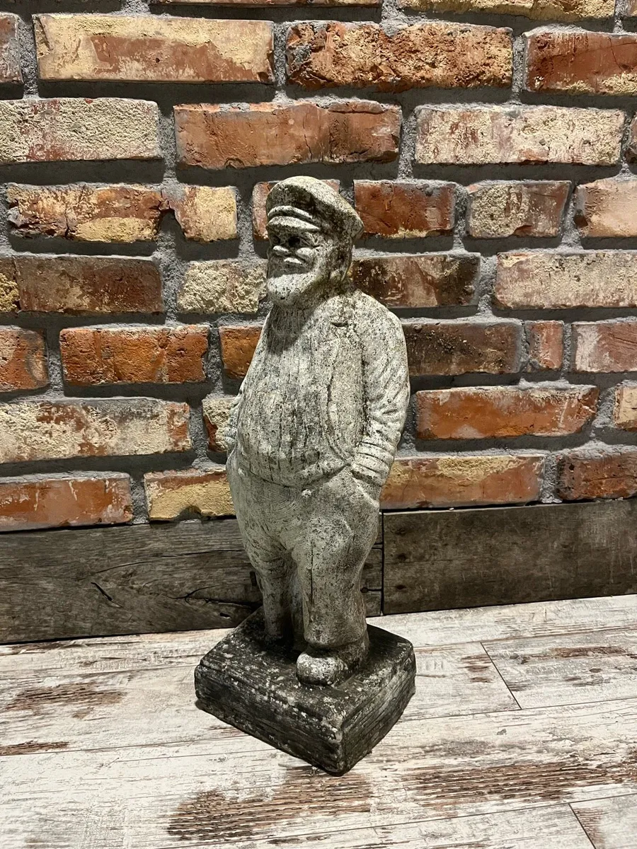 Vintage garden figurine - Image 2