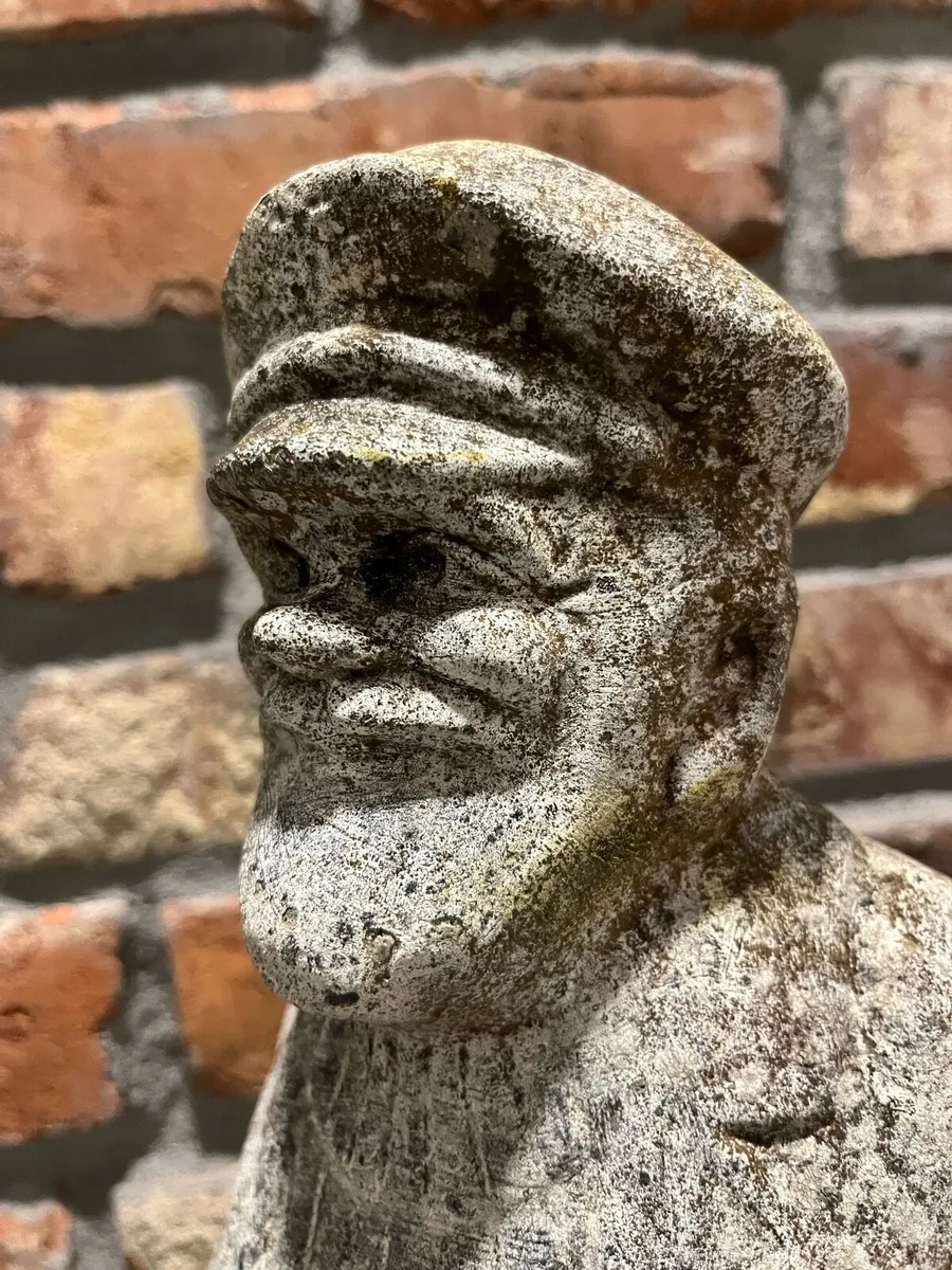 Vintage garden figurine - Image 1