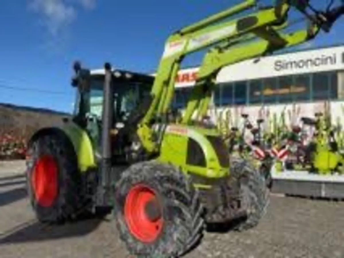 ⛔️Wanted Mx Loader brackets for claas 640 ⛔️ - Image 3