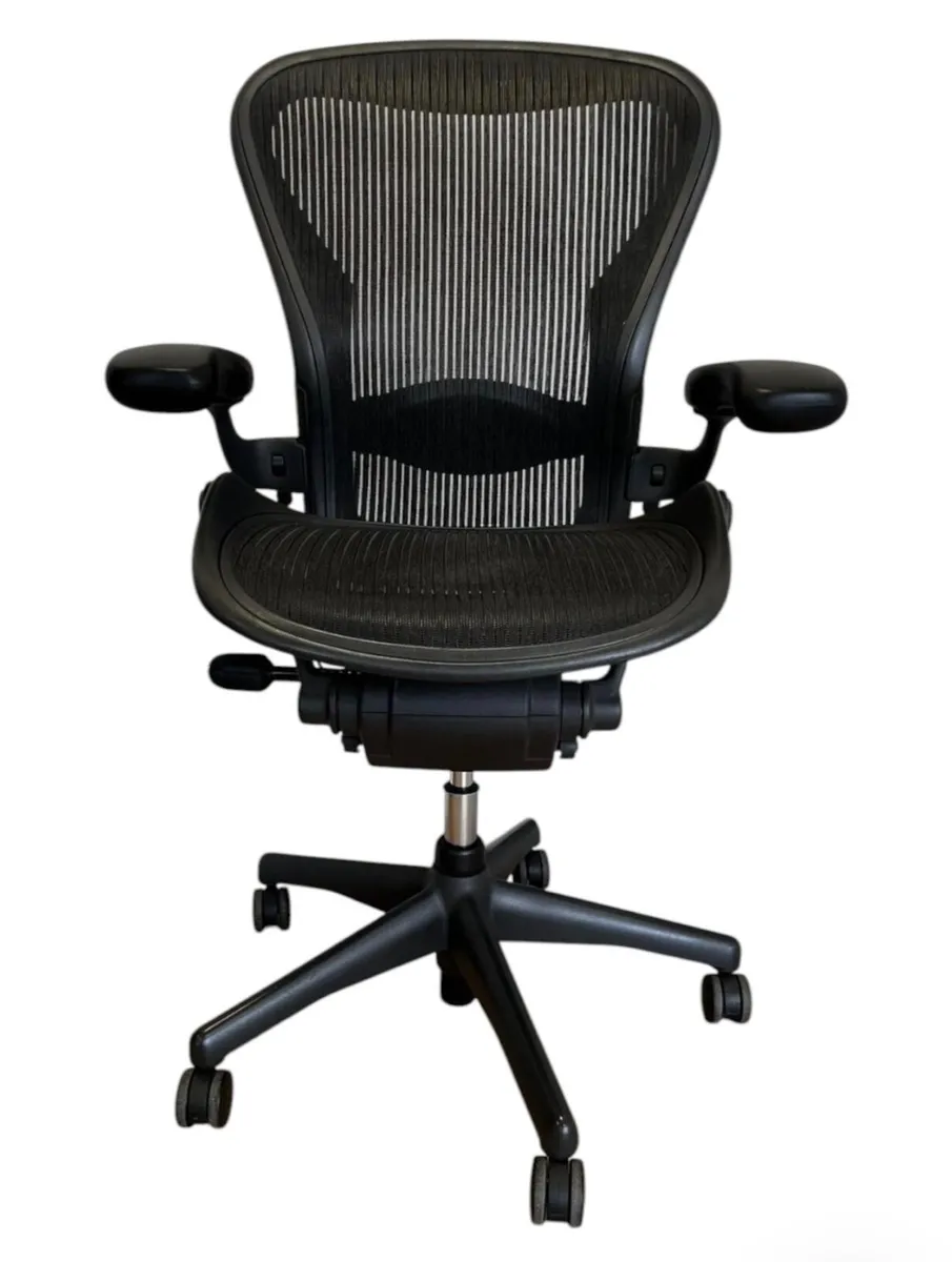 Office chair- Herman Miller Aeron - Image 1