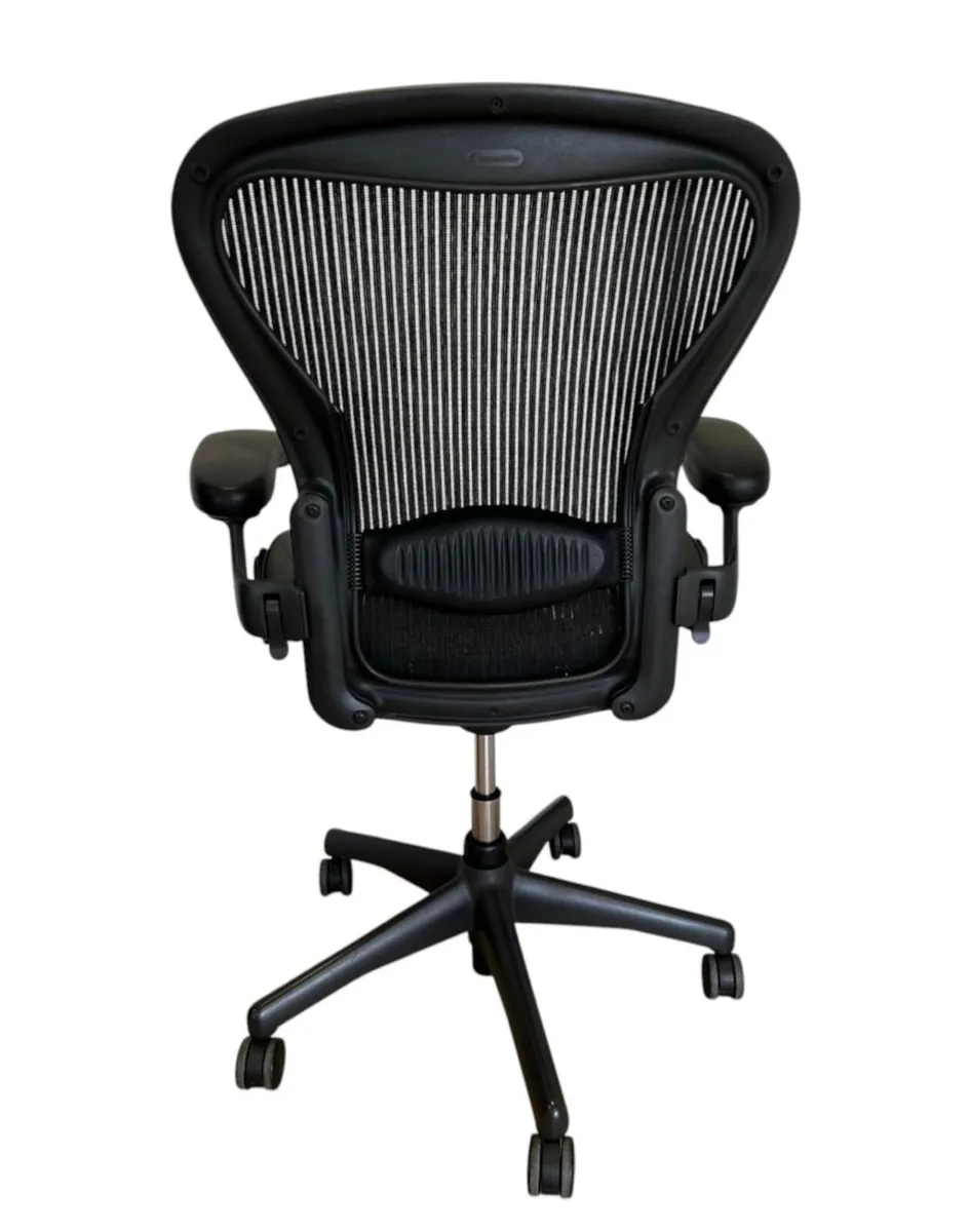 Office chair- Herman Miller Aeron - Image 3