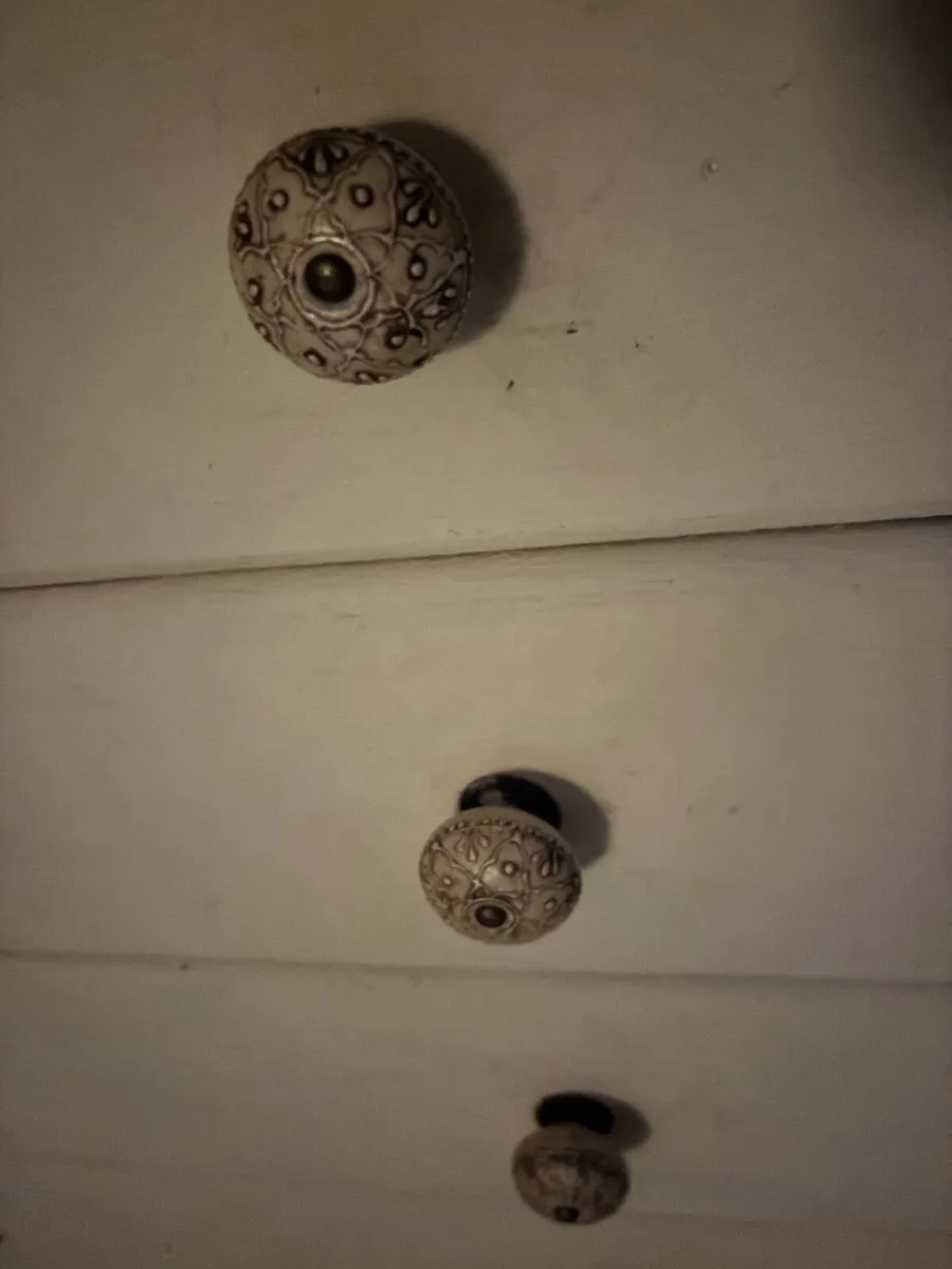 Vintage dresser - Image 3