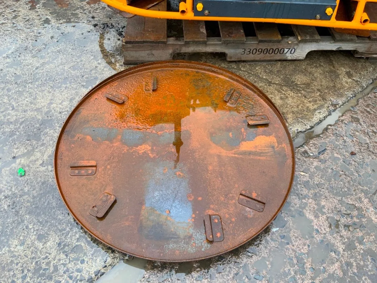 UNUSED Ms80r RIDE ON POWER FLOAT........141w. - Image 4