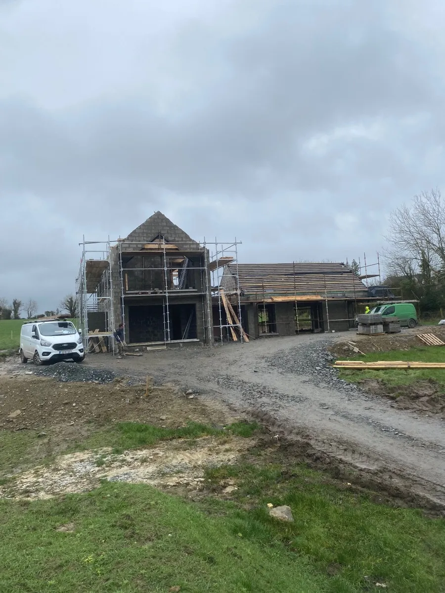 Bricklayers and Roofers - Image 1