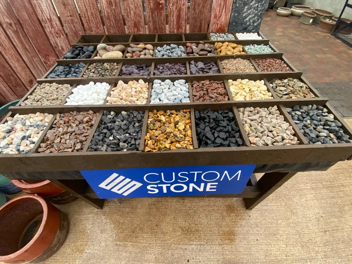 Decorative stone - Image 1