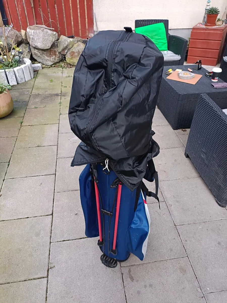 Golf clubs and bag - Image 3
