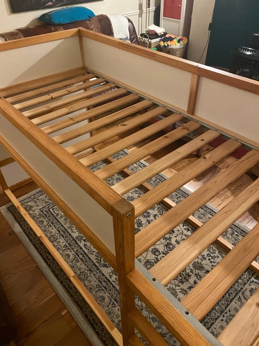Kids bunk bed - Image 1