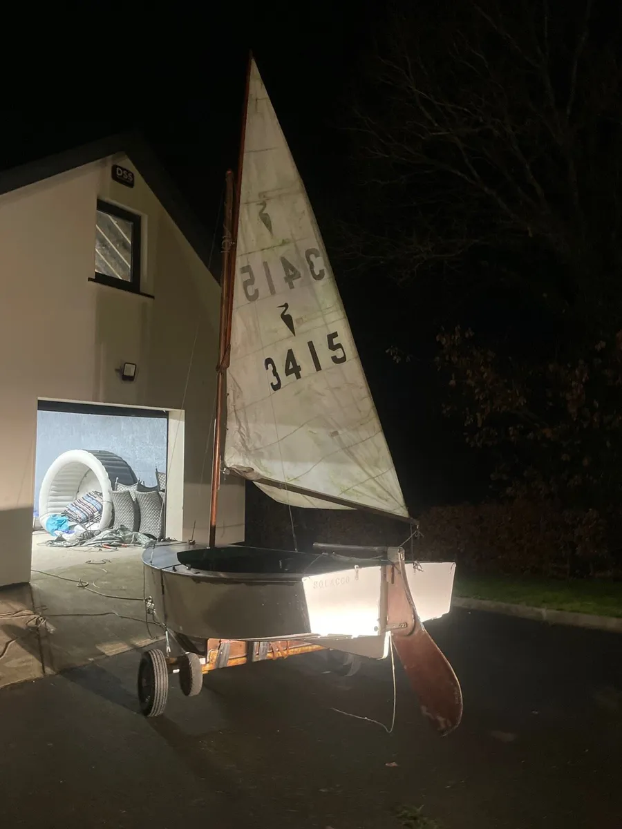 Sailing dinghy boat - Image 3