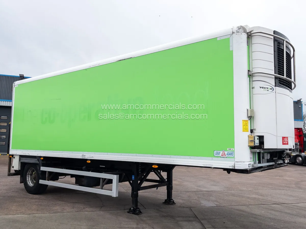 2013 GRAY & ADAMS MULT-TEMP FRIDGE TRAILER - Image 1
