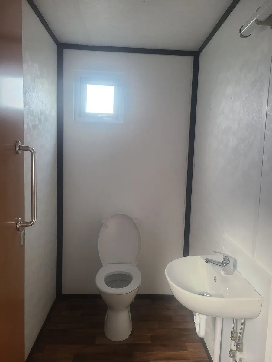 32' x 12' New Luxury Portable Cabin Sale / Hire - Image 4