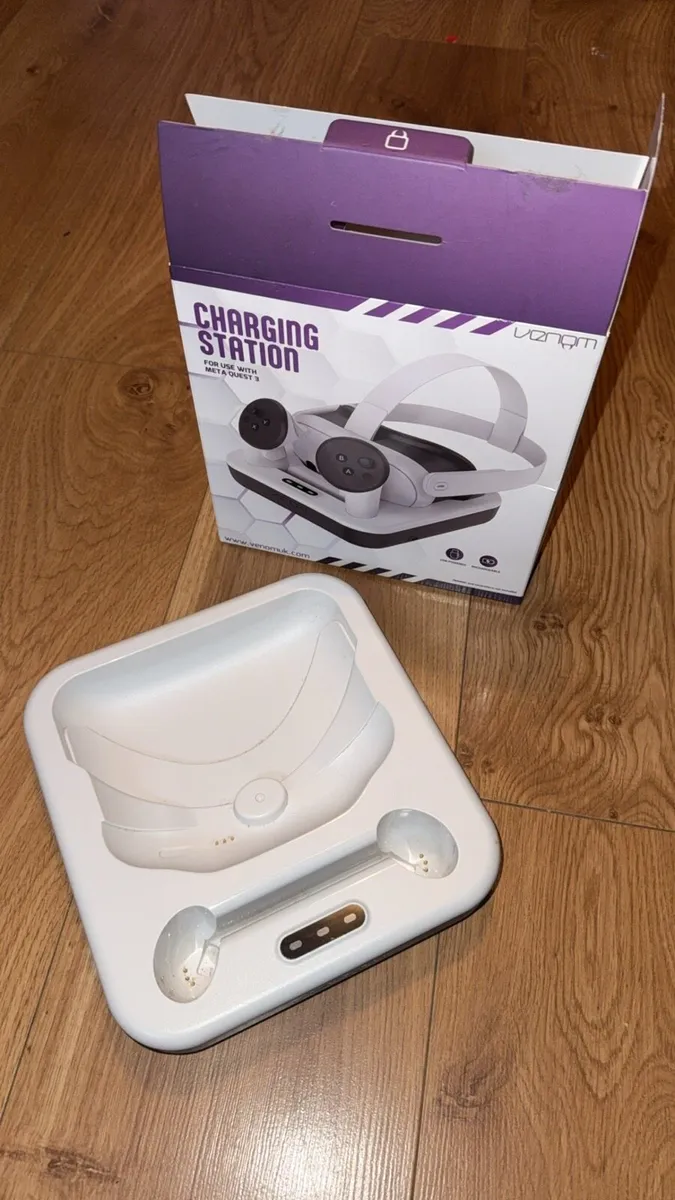 Meta quest 3 charging dock - Image 1