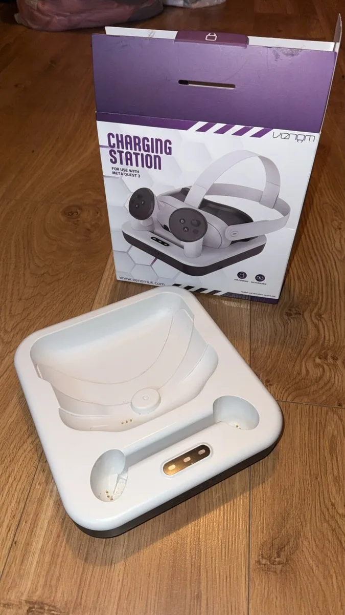 Meta quest 3 charging dock - Image 2
