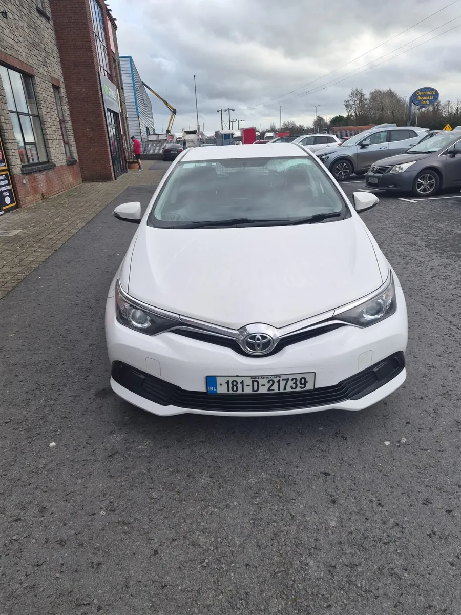 Toyota Auris 2018 - Image 1