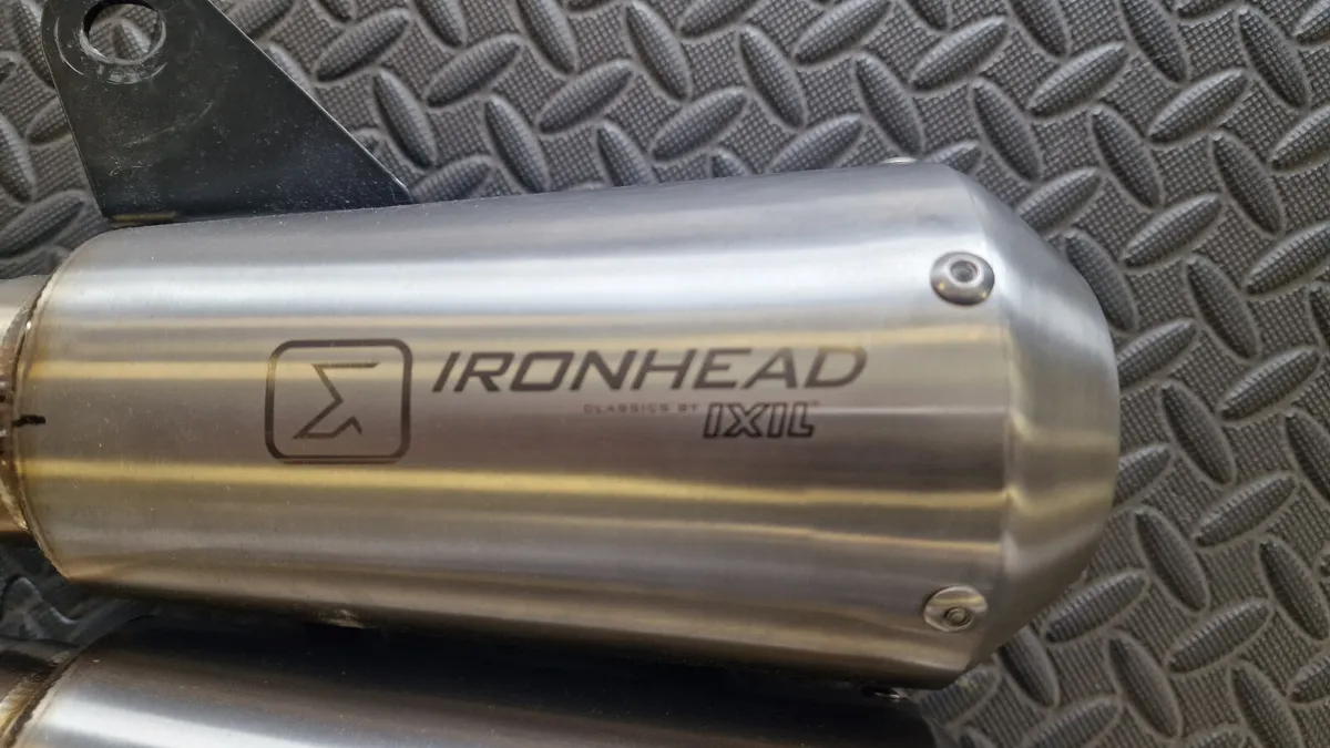 R9T BMW IXIL Ironhead exhaust system - Image 1