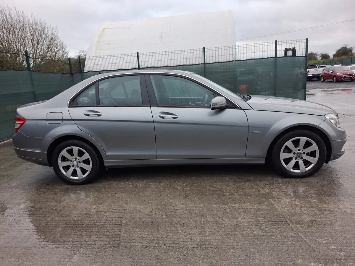 2011 Mercedes C-Class - Image 3