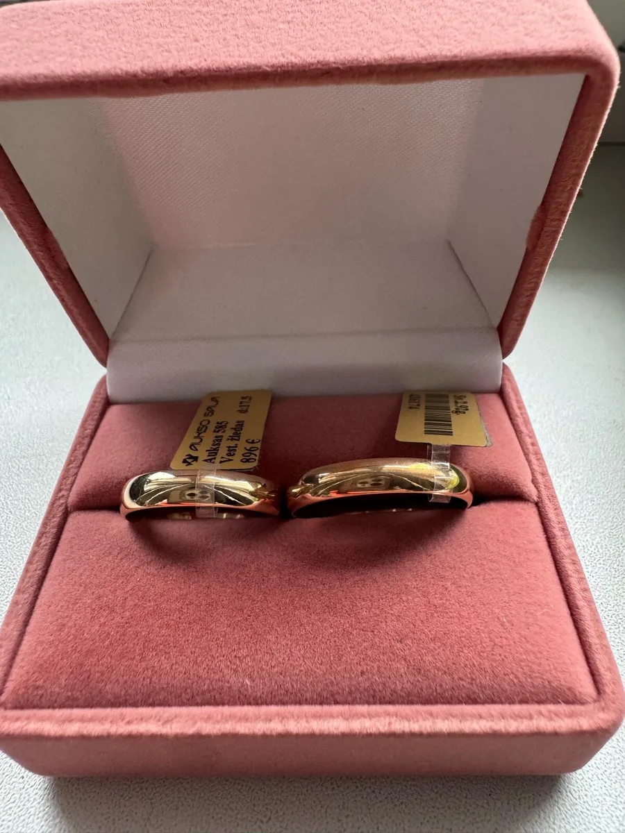 Gold wedding rings for sale in Co. Dublin for €500 on DoneDeal