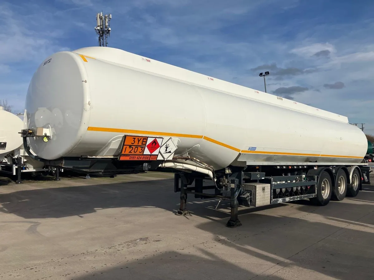 COBO Hnos Fuel Tanker Trailer - Image 1