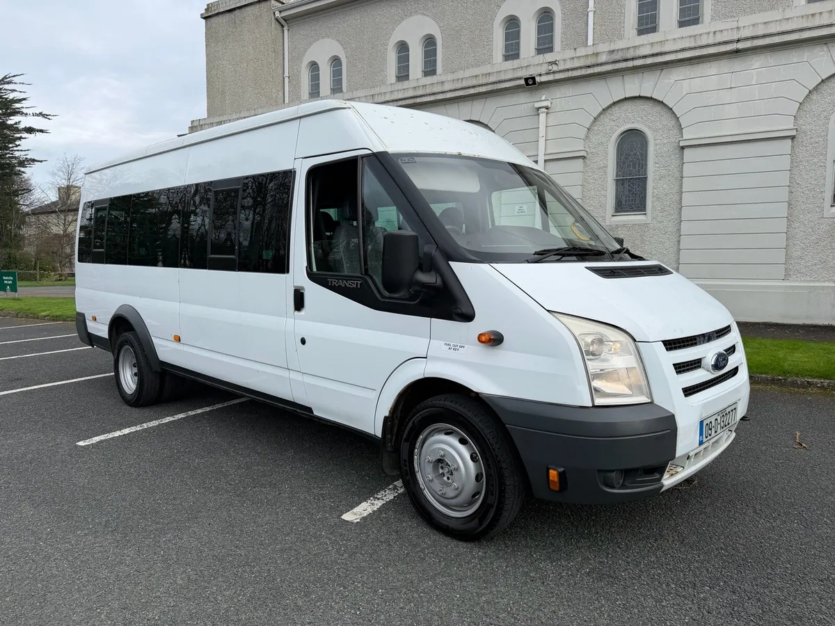 FORD TRANSIT 2009 17 SEATER - Image 4