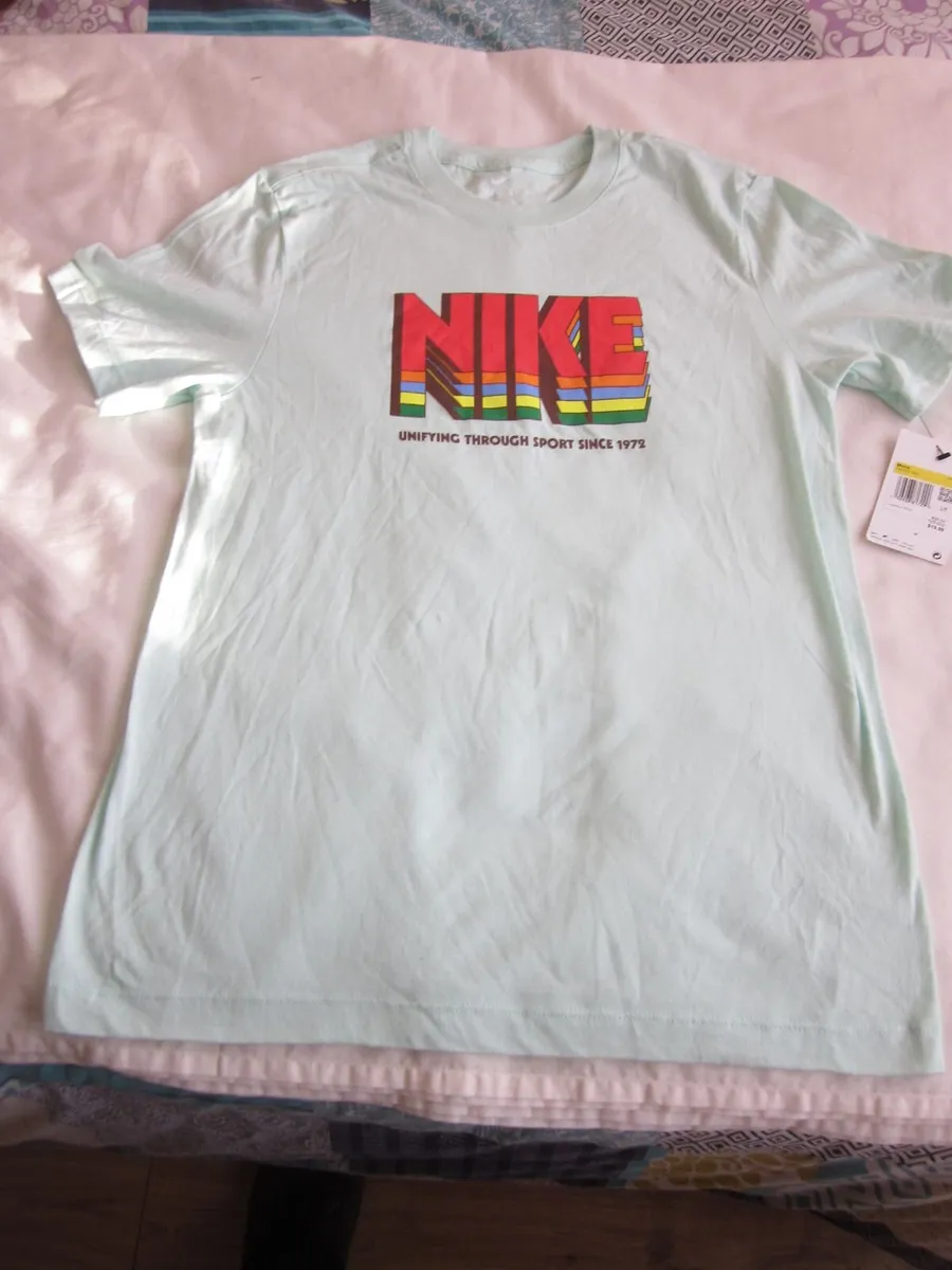 Nike Sportswear Men's Short -Sleeve T-Shirt - Image 1