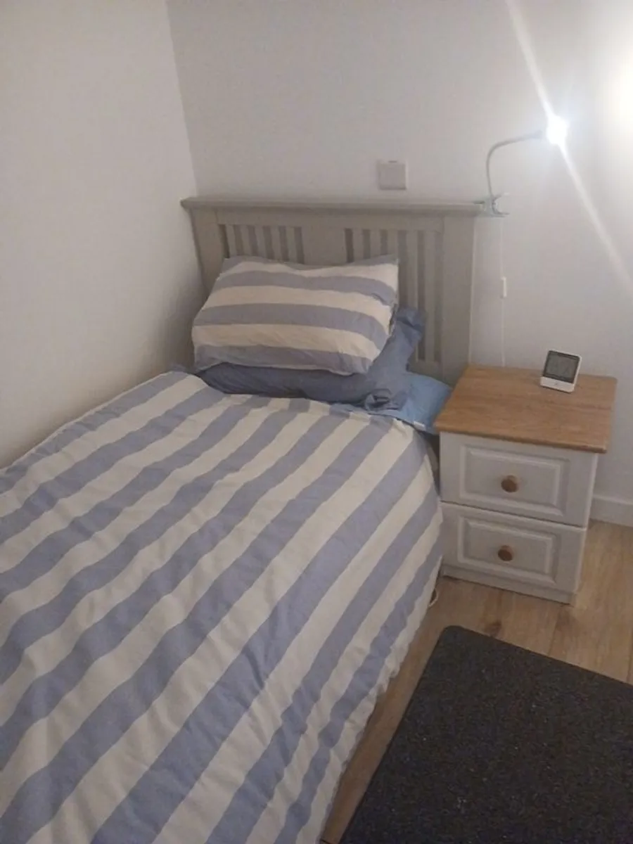 Room To Rent - Image 1