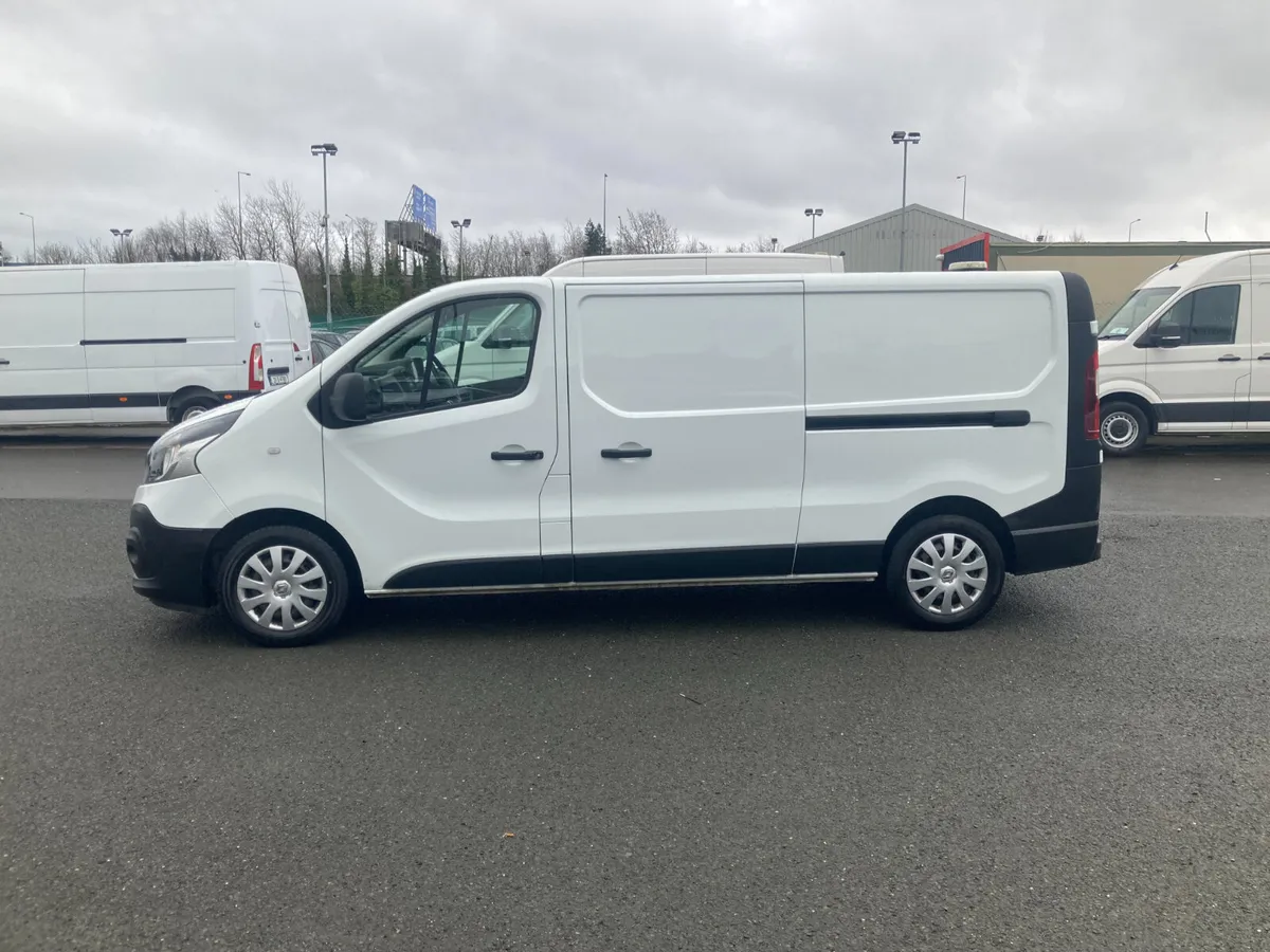 Renault Trafic 2021 - Image 4