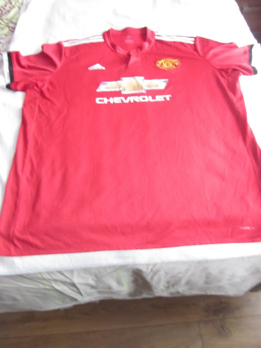 Manchester United FC Adidas 2017/18 Home Jersey - Image 1