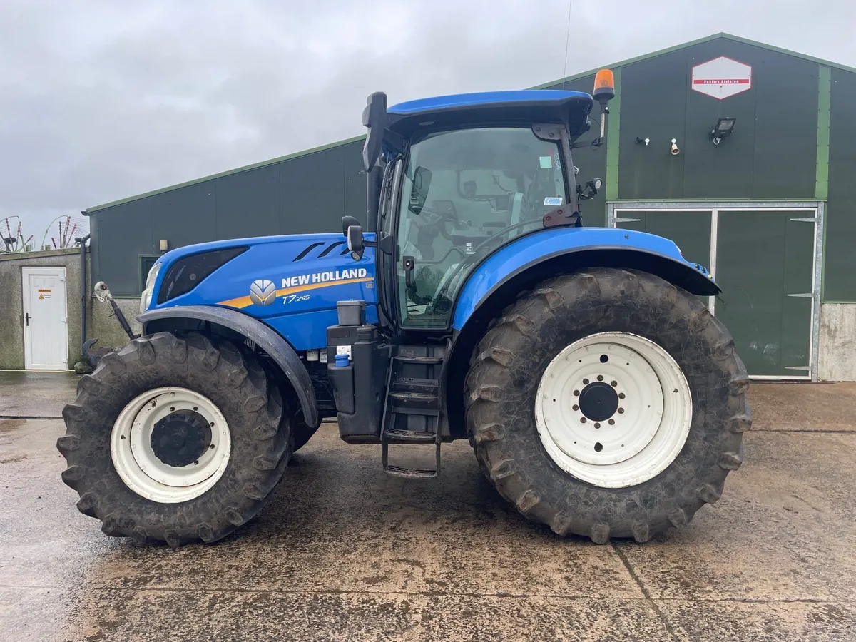 New Holland T7.245 - Image 4