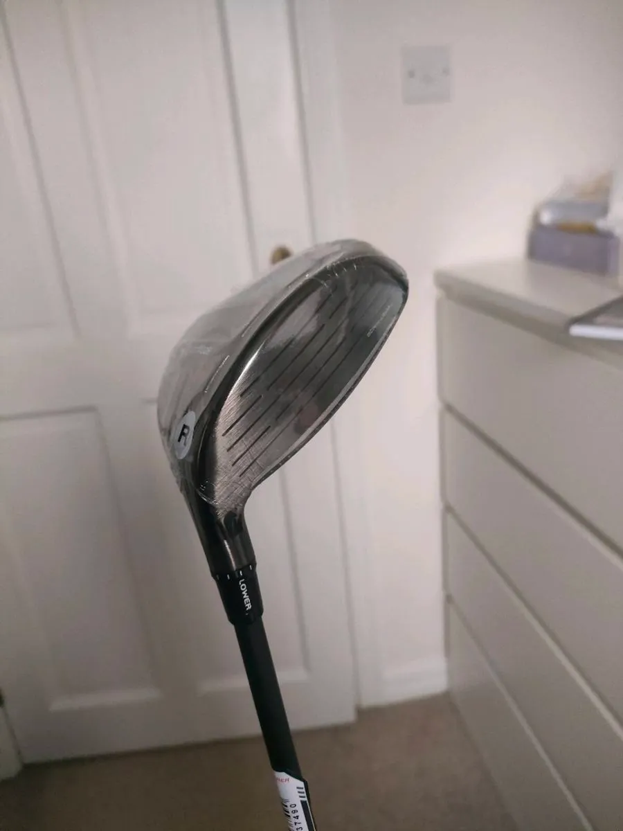 TaylorMade Qi35 3 Wood BRAND NEW - Image 2
