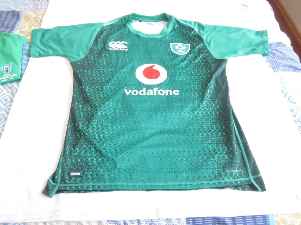 Ireland Rugby Cantebury Vapodri  Jersey XL - Image 1