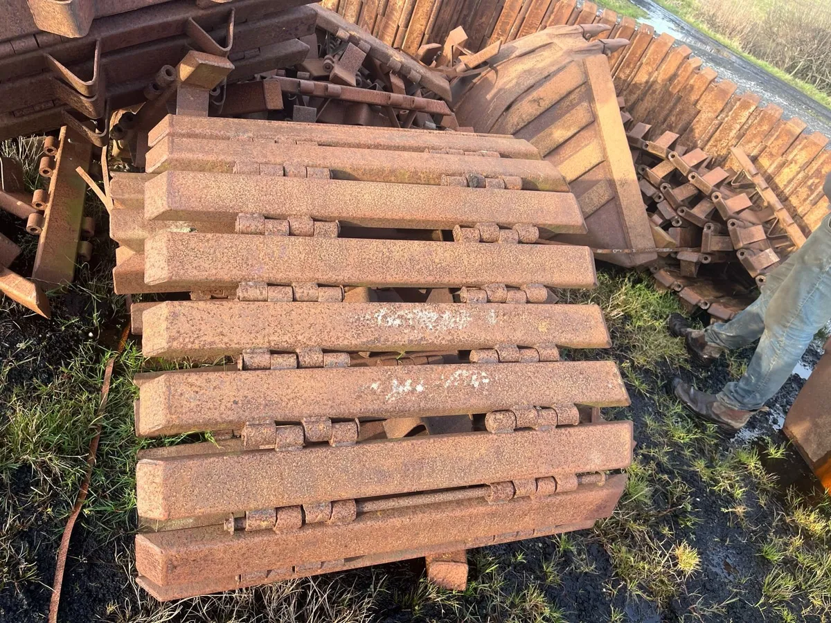 Tracks and Trailers - Image 4