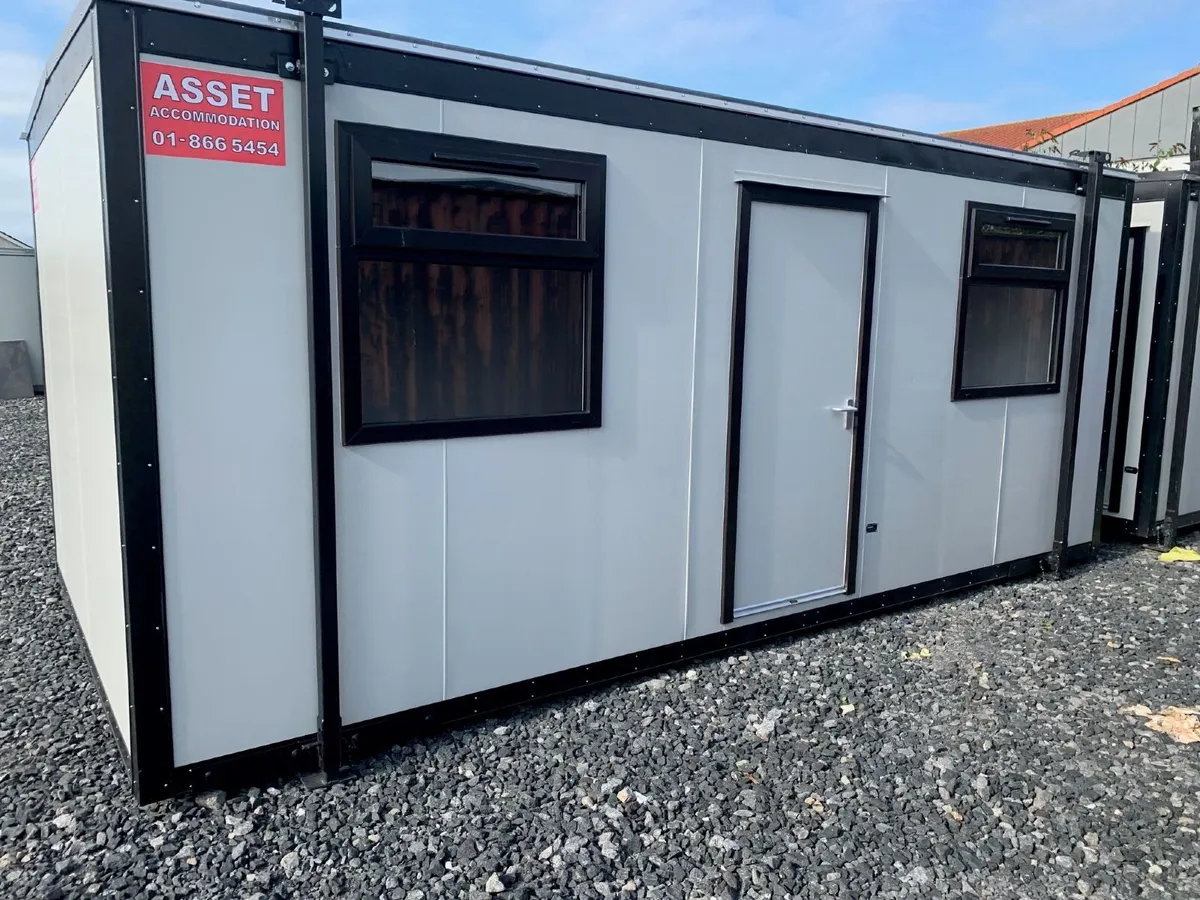 20 x 10' For Sale / Rent - Image 1