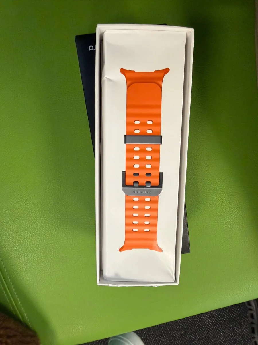 Samsung galaxy ultra watch - Image 2